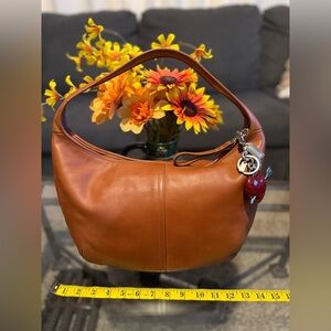 Vintage Coach 9227 Ergo
Hobo